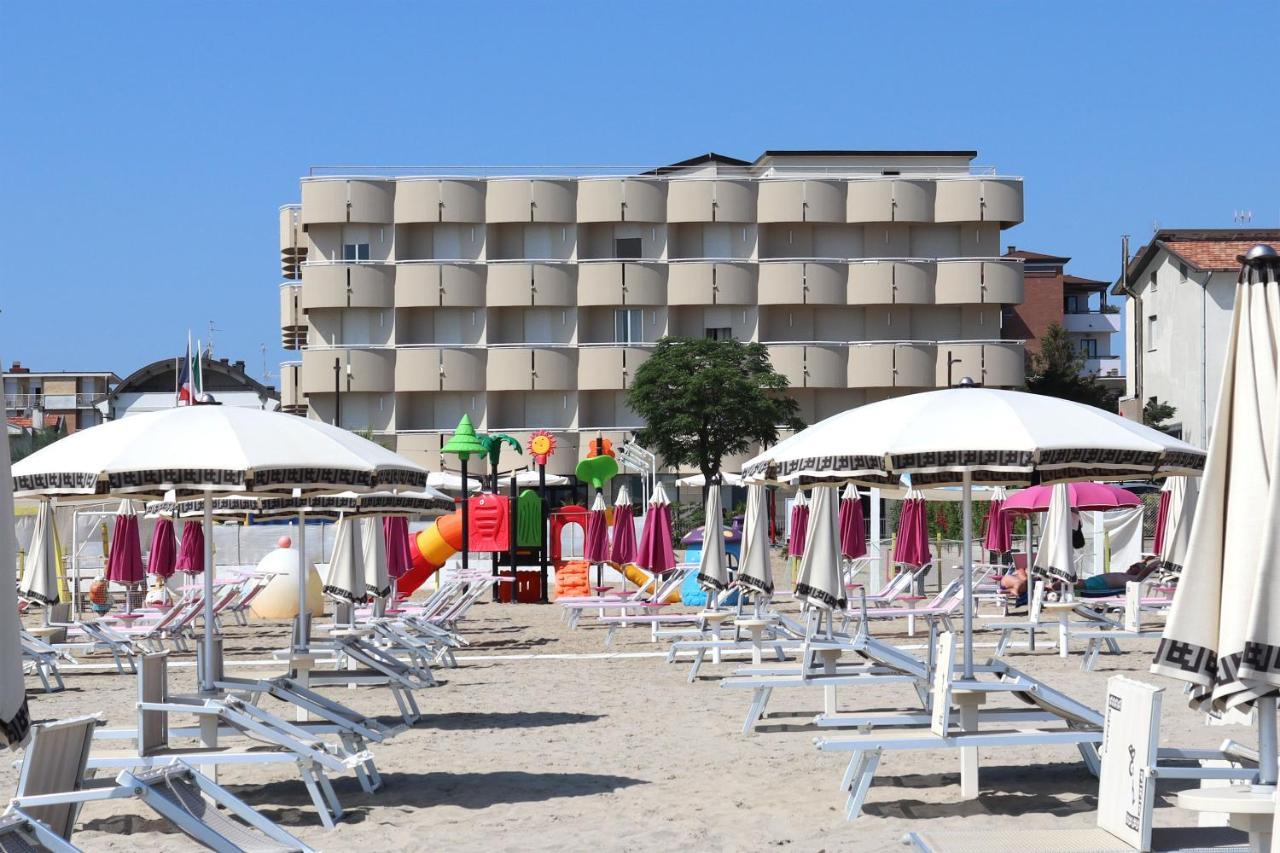 Hotel Graziella Rímini Exterior foto